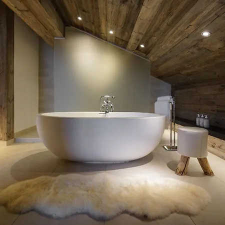 The * ヴェルビエール